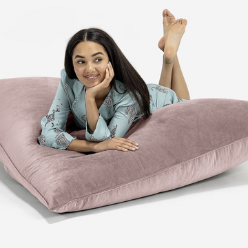 Maintenance Tips for Large and Extra-Large Cushions