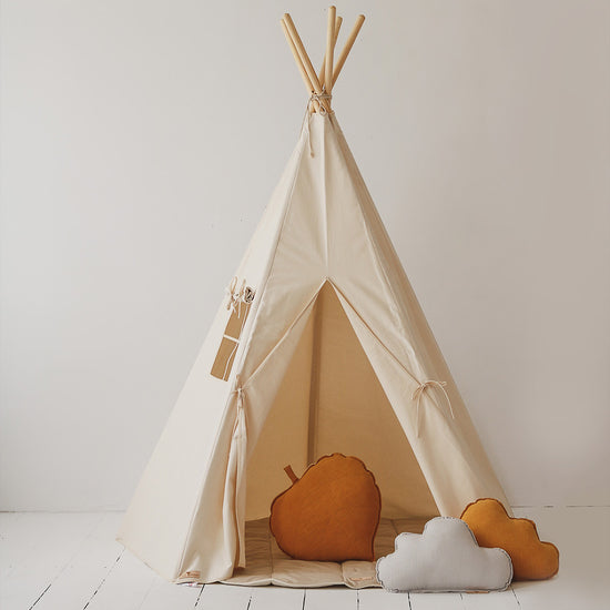 Children's Cream Indoor Teepee Tent 04