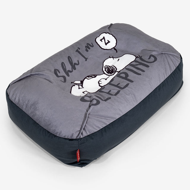 Snoopy Sloucher Medium Dog Bed - Sleeping 01
