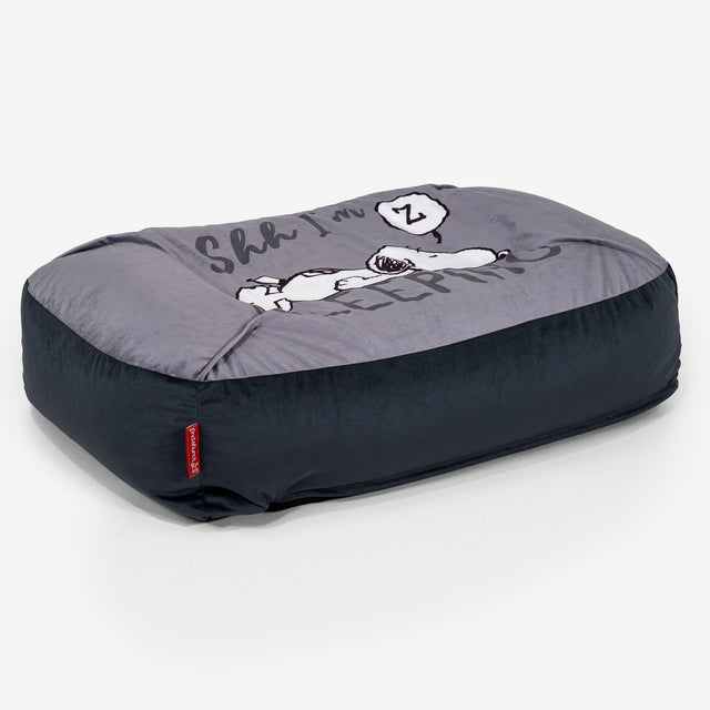 Snoopy Sloucher Medium Dog Bed - Sleeping 02
